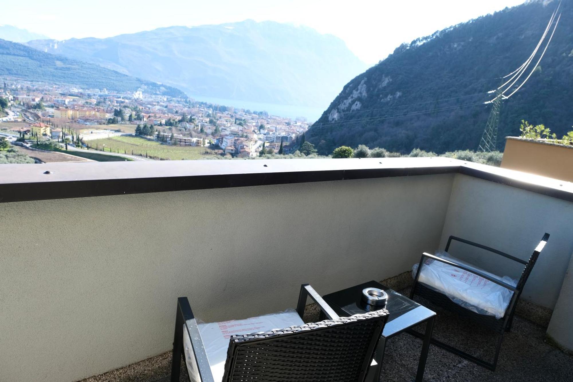 Casa Segantini - Panorama Pool Apartment Gavazzo Nuova Exterior photo